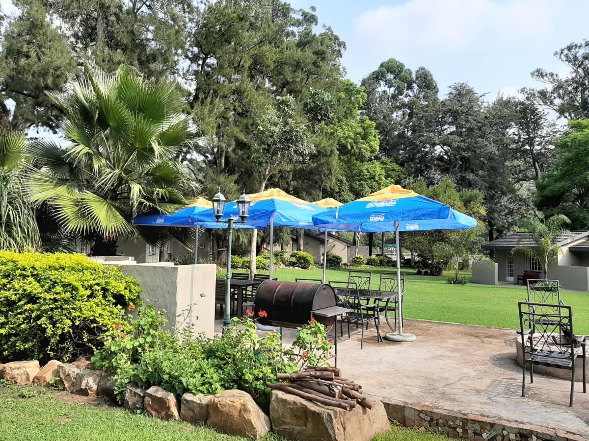 Wayside Lodge Waterval Boven Bagian luar foto