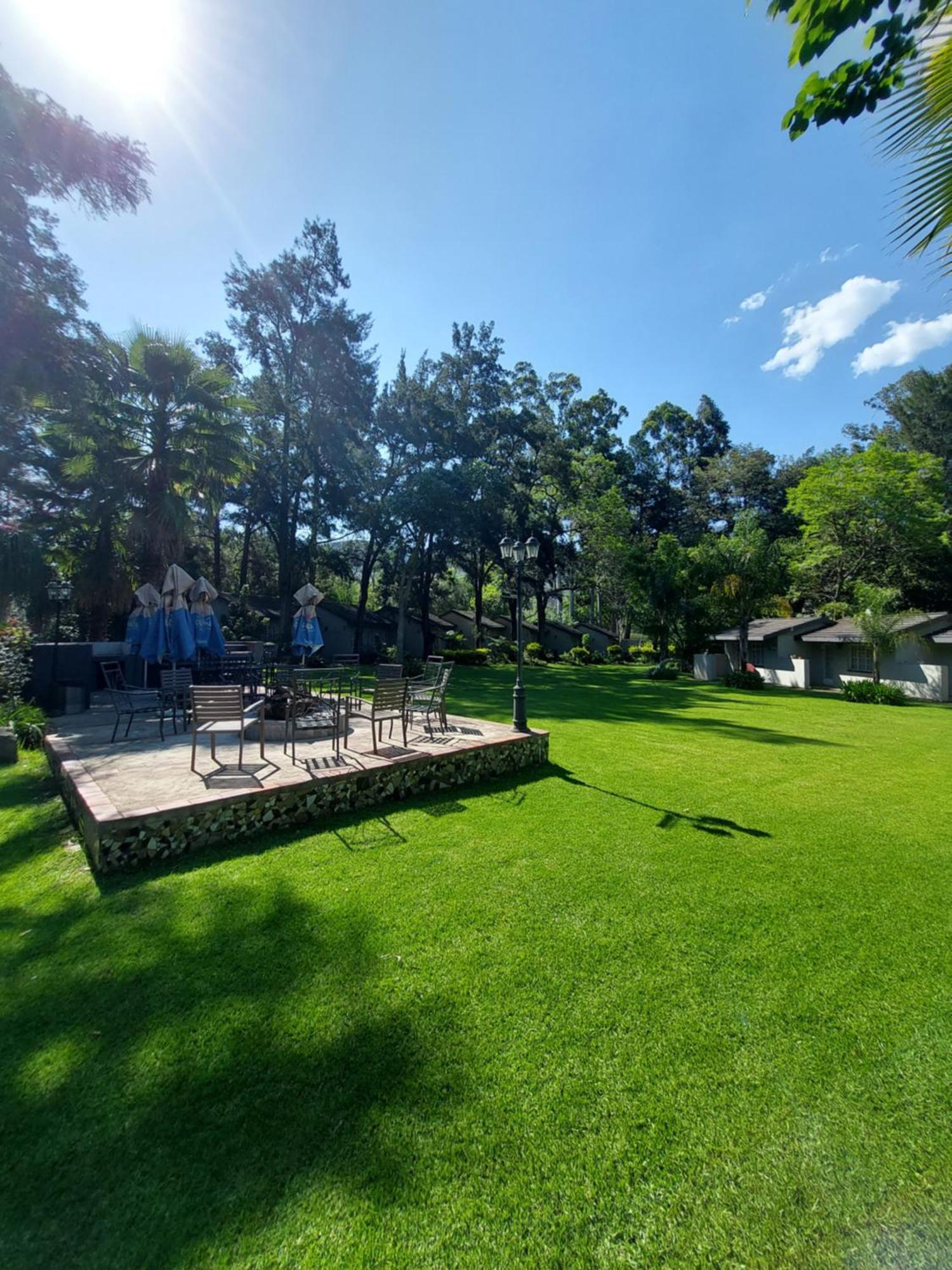 Wayside Lodge Waterval Boven Bagian luar foto