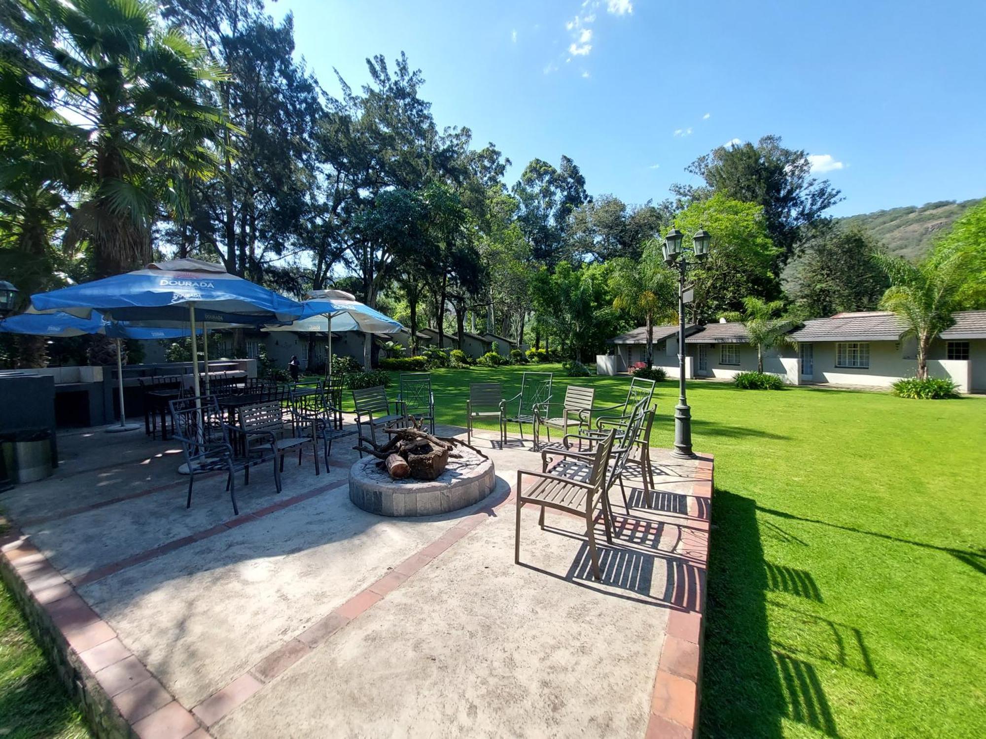 Wayside Lodge Waterval Boven Bagian luar foto