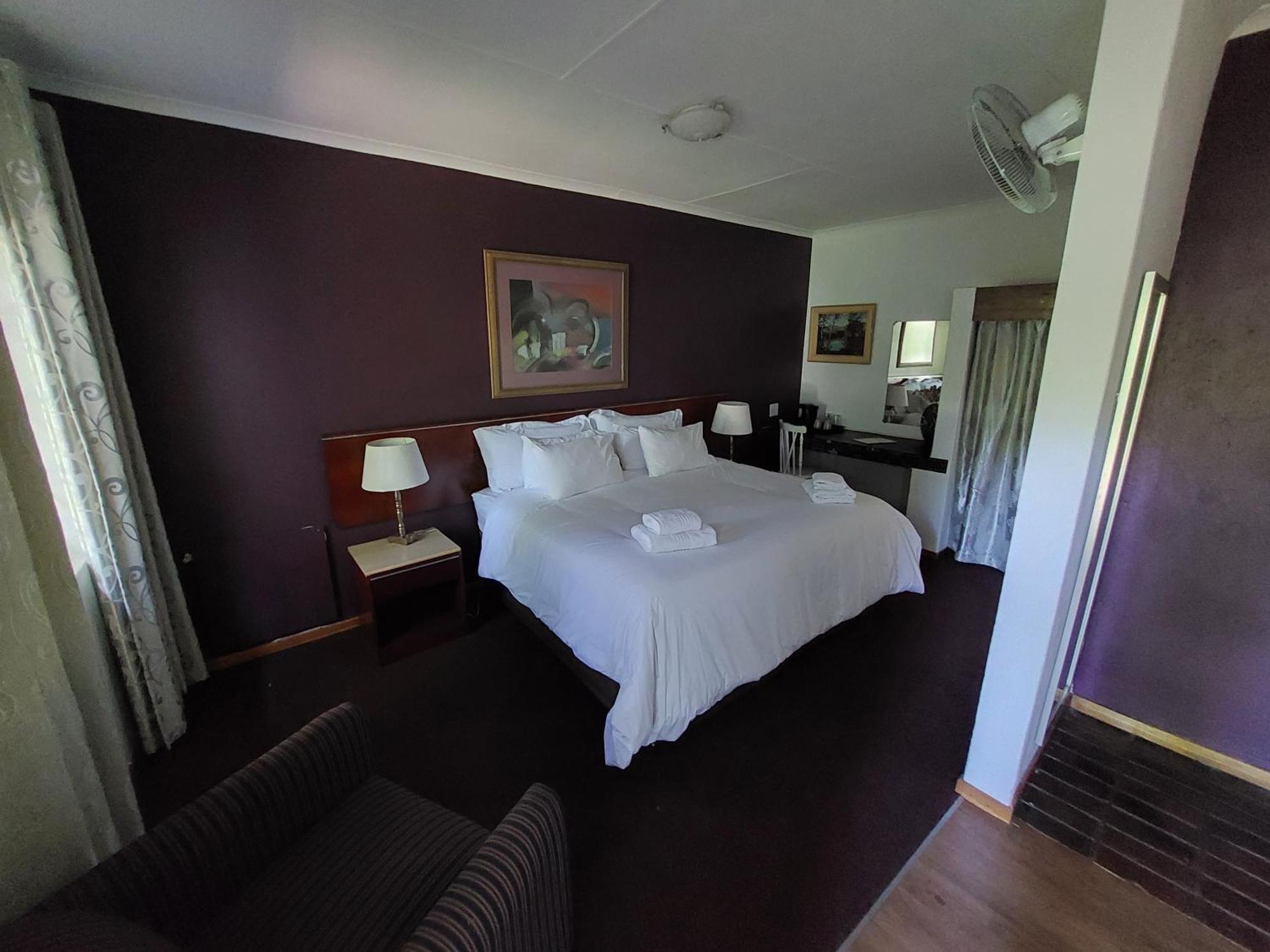 Wayside Lodge Waterval Boven Bagian luar foto